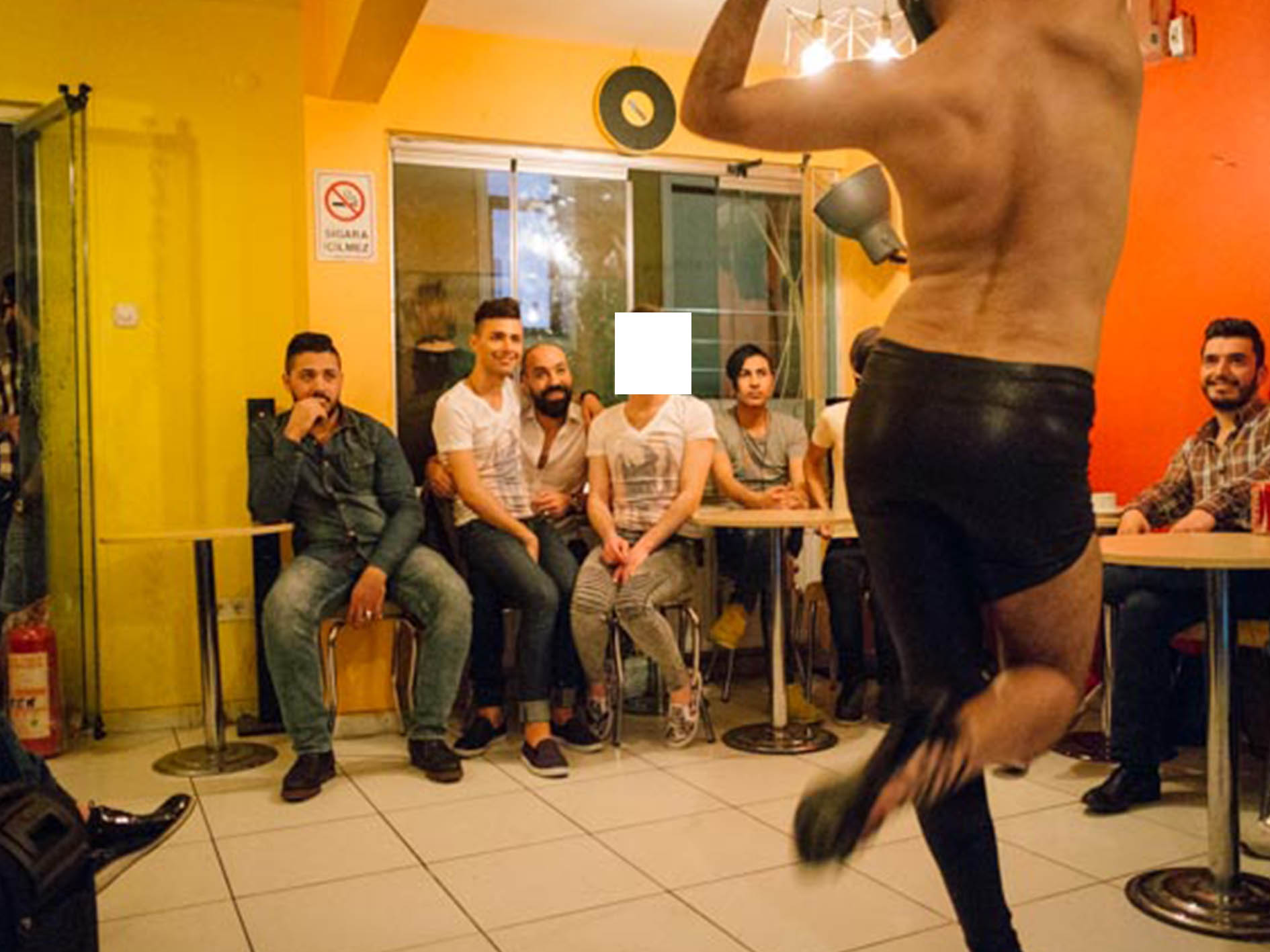 Horaires Des Séances Du Film Mr Gay Syria Mr. Gay Syria | Rendez-vous Mégaphone avec Sindiane - Videodrome 2