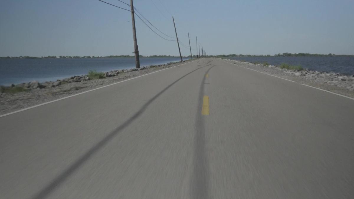 Island Road de Francescu Artily